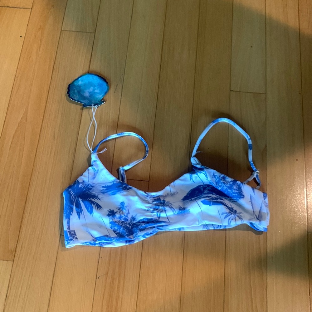 Show me your MuMu XL NWT bikini top